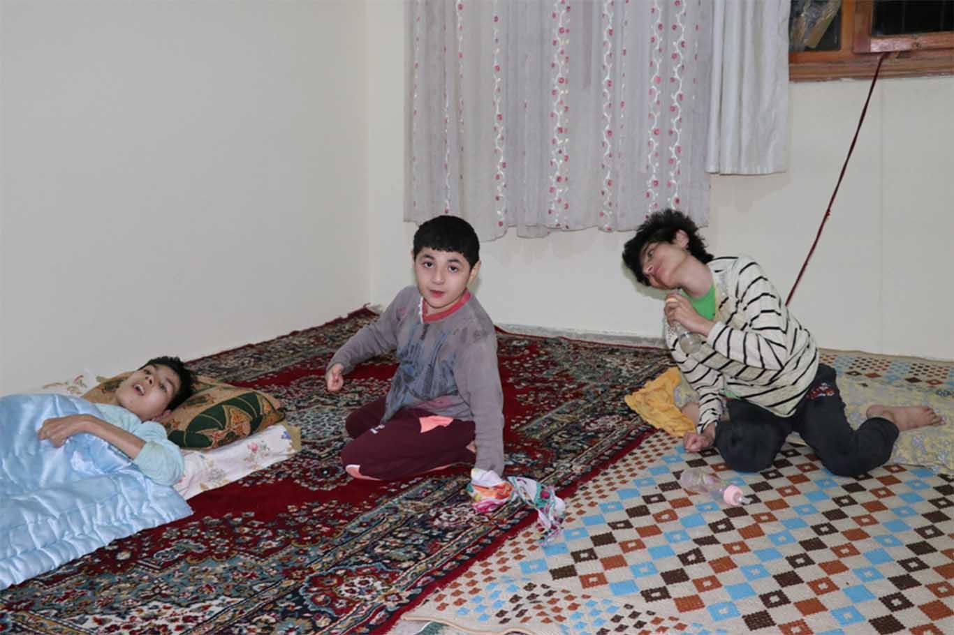 ​Suriyeli engelli kardeşlerin dramı yürek burkuyor